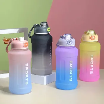 Новая градиентная пластиковая бутылка для воды большой емкости с портативным ведром для занятий спортом на открытом воздухе, Портативная чашка для воды для фитнеса